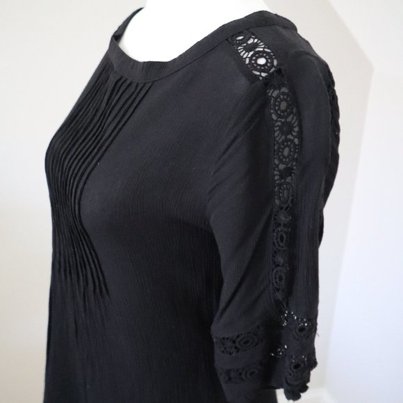 LOFT Black Crochet Detail Pleat Front Top Tee XS - Picture 4 of 4